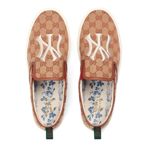 gucci yankees slip on.